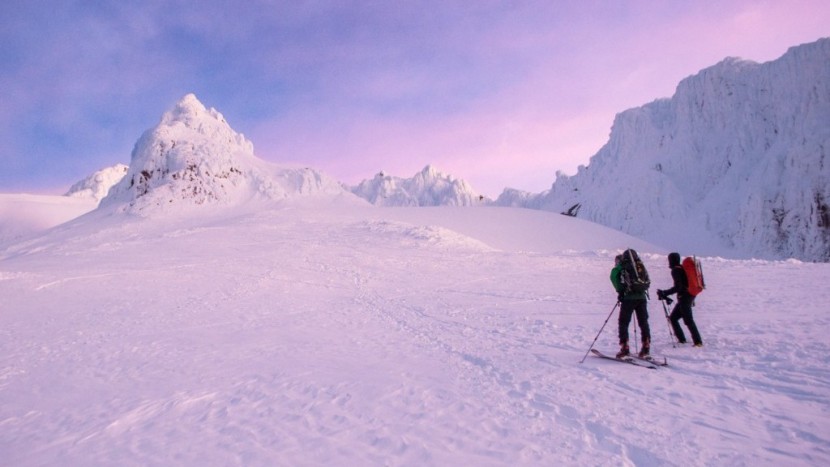 early bird gets the worm, or a summit bid all to ourselves in this...